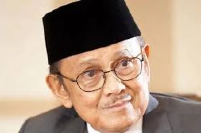 Mantan Presiden BJ Habibei Dirawat di RSPAD Gatot Subroto<br><br>