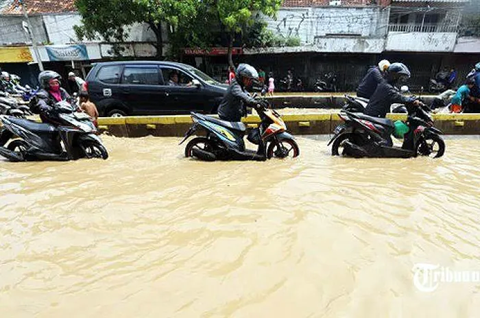 Polda Metro Jaya Siapkan Rekayasa Lalu Lintas Jika Terjadi Banjir di Jakarta 