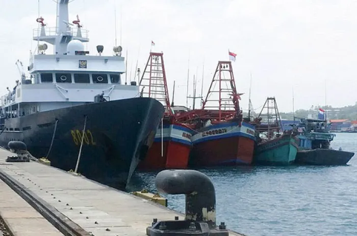 Baharkam Mabes Polri Tangkap 2 Kapal Pencuri Ikan Asal Vietnam