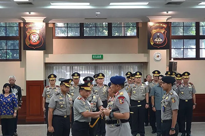 Kapolri Pimpin Sertijab Kapolda Kalteng dan Dankor Brimob 