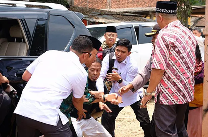 Kondisi Fuad Korban Penusukan Bersama Wiranto Membaik