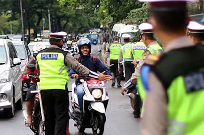 Kapolda Metro Jaya Ingatkan Masyarakat Untuk Tertib Berlalu Lintas 