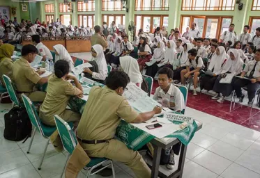 Kemendagri Mediasi Kemendikbud dan Pemprov DKI Solusi Kisruh PPDB