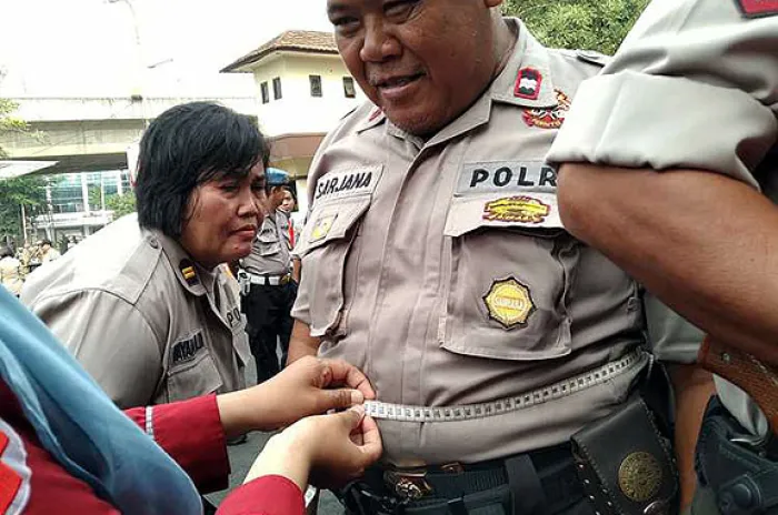 Polres Jakarta Utara Razia Anggota Berbadan Gendut<br><br>