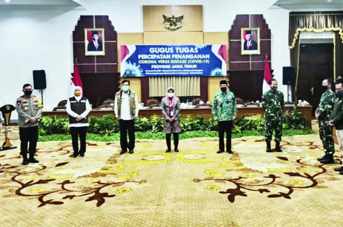 Kapolda Jatim Bersama Pangdam V Brawijaya  Arahkan Soal Penerapan Protokol Kesehatan di Perusahaan Wilayah Sidoarjo