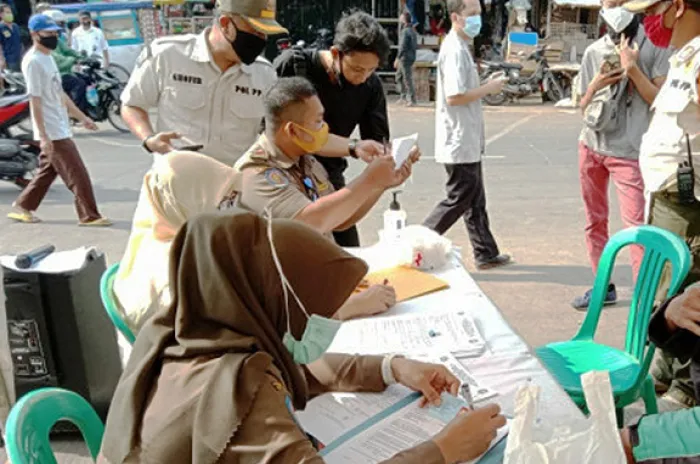 3.514 Pelanggar PSBB Terjaring Satpol PP di Jakarta Selatan 