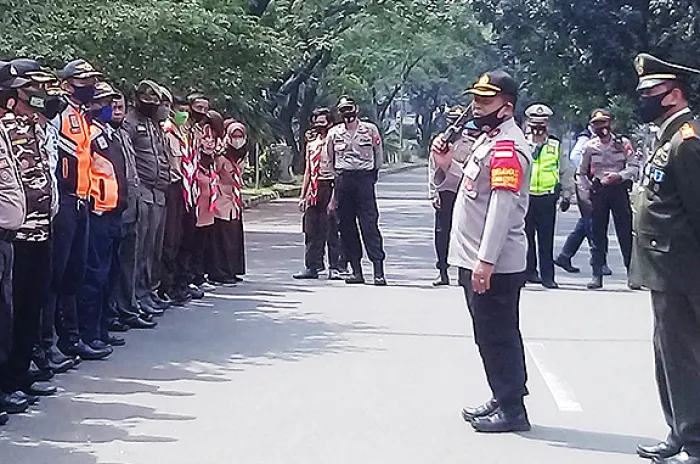 Masyarakat Bojong Gede Hentikan Aktivitas Sejenak