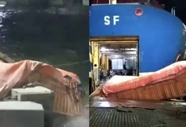 Sebuah Truk  Tercebur  ke Laut  Merak Sedang Angkut Semen 24 Ton  