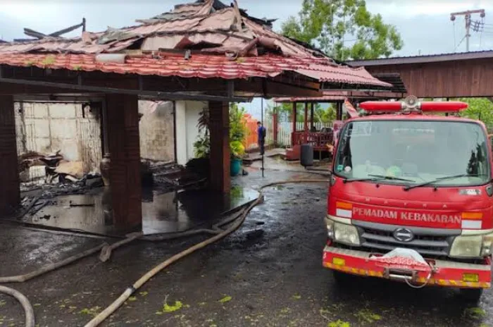 Polisi Usut Penyebab Kebakaran Rumah Dinas Kapolda Papua 