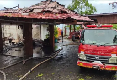 Polisi Usut Penyebab Kebakaran Rumah Dinas Kapolda Papua 