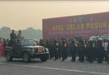  Panglima TNI  Kapolri Pimpin Apel Pasukan Pengamanan KTT ASEAN ke 43