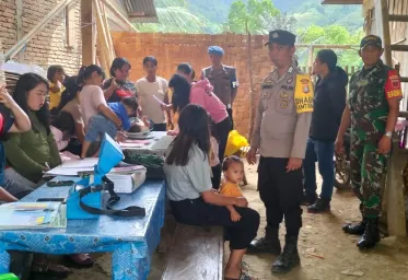 Polres Mamasa Lakukan Aksi  Monitoring Peduli Program Stunting   