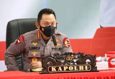 Kapolri Mutasi 60 Perwira Tinggi dan Menengah 