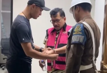 Zarof Atur Pertemuan  Antara Pihak Tannur Dengan Pejabat PN Surabaya 