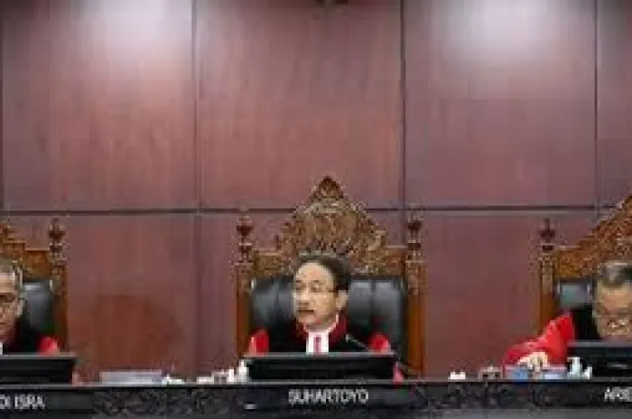 Syarat Usia Calon Kepala Daerah Digugat Mahasiswa ke MK