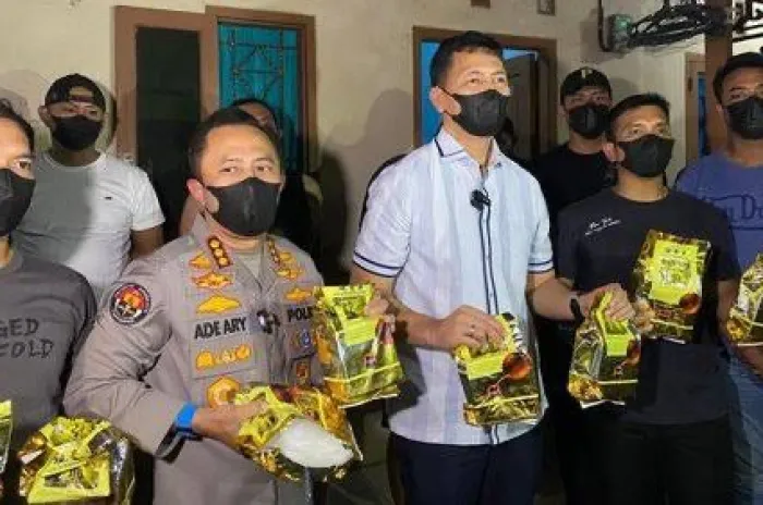 Polisi Tangkap Kakek Berusia 77 Tahun  Terkait Sabu 20 Kg di Tangsel