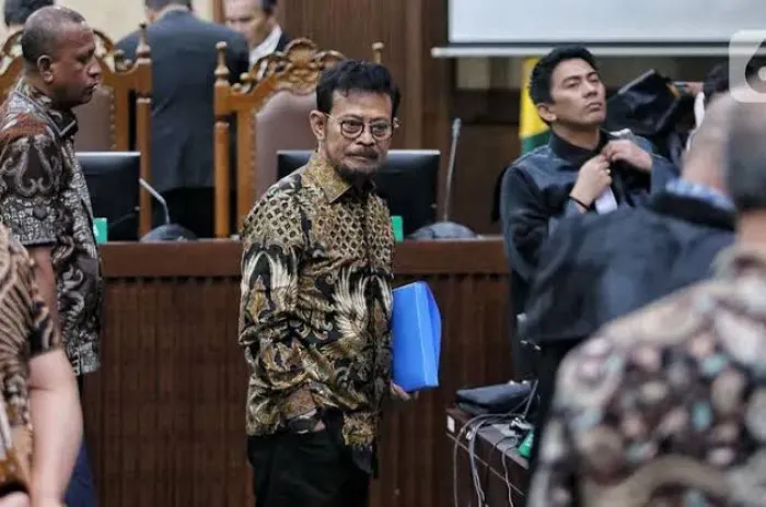 Hakim Vonis  SYL  Dengan Hukuman 10 Tahun, Sidang Diwarnai Kericuhan