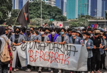 Amankan  Demo  Tolak Revisi UU Pilkada Polisi Sebar Pasukan di 4 Titik  