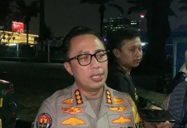 Polisi Tangkap 3 Terduga Pelaku Pembakaran Mobil Polisi di Pejompongan 