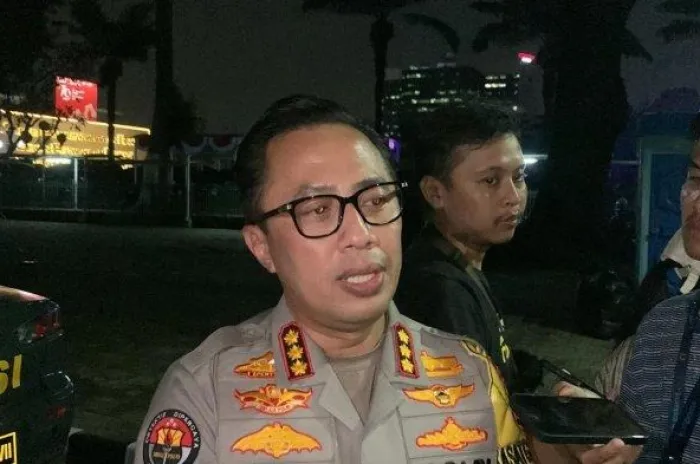 Polisi Tangkap 3 Terduga Pelaku Pembakaran Mobil Polisi di Pejompongan 